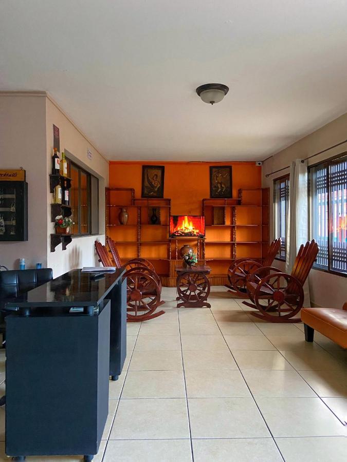 Hospedaje Coffee And Cocktails Estelí Exterior foto